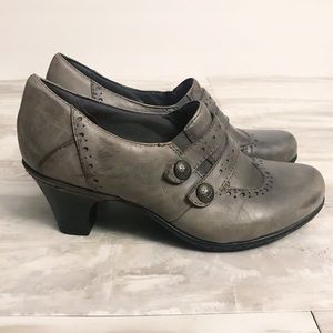 Cobb Hill by New Balance Grey Leather heel loafer